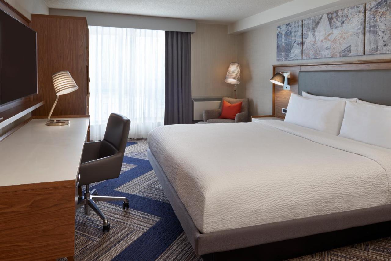 Four Points By Sheraton Toronto Airport East Exterior photo